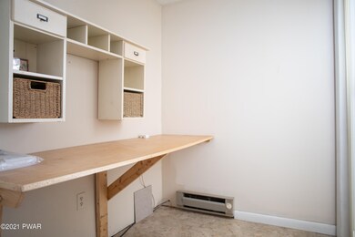 127 Mountain View Dr, Hawley, PA 18428 - photo 5