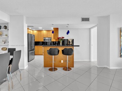 Allington Towers unit 3E, Hollywood, FL 33019 - photo 6