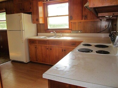 473 Dooley St, Crossville, TN 38555 - photo 3