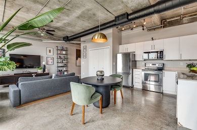 The Beat at Southside Station unit 602, Dallas, TX 75215 - photo 6