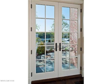 523 E Putnam Ave unit 1A, Cos Cob, CT 06807 - photo 7