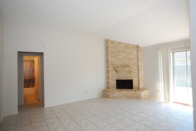 11016 Little Barley Ct, Houston, TX 77086 - photo 5