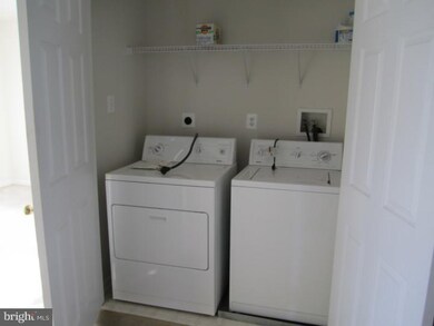 76 Chadwick Cir unit 11E, Norristown, PA 19403 - photo 4