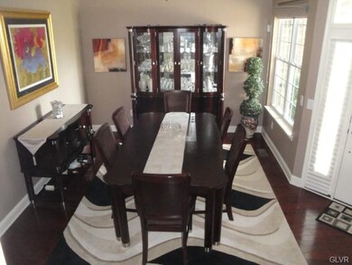 2871 Green Ct, Easton, PA 18040 - photo 3