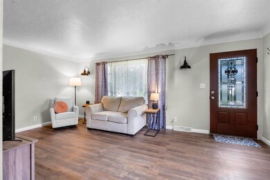 1268 Scott Ave, Waterloo, IA 50701 - photo 4