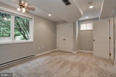 8914 Walden Rd, Silver Spring, MD 20901 - photo 3