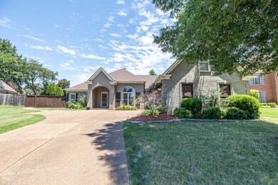 View of front of property featuring a front lawn