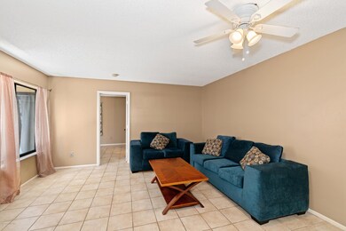 05_1441SheafeNEAve_Unit103_3_FamilyRoom_