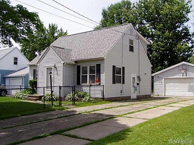 1592 Moll St, North Tonawanda, NY 14120 - photo 2