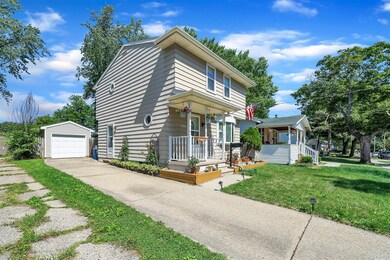 02-1314 Berten St-WindowStill-Real-