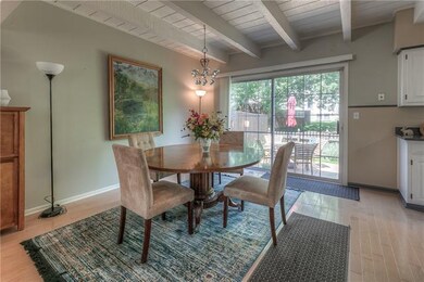 10125 Edelweiss Cir, Shawnee, KS 66203 - photo 7