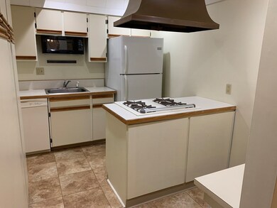 30 Halifax Ct unit F, Springfield, MA 01108 - photo 4