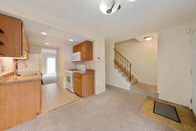2594 Scioto View Ln unit 2594, Columbus, OH 43221 - photo 3