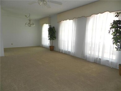 1909 Octubre Dr, El Paso, TX 79935 - photo 3