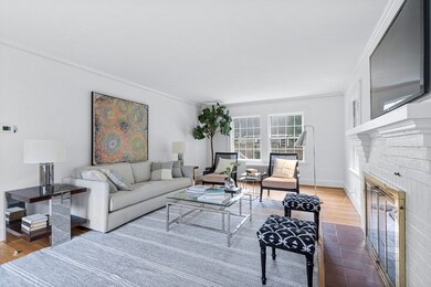 8 Tappan Rd, Wellesley, MA 02482 - photo 5