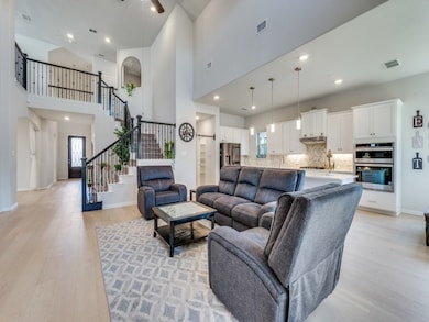 2094 Creekbluff Cir, Carrollton, TX 75010 - photo 4