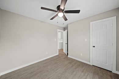 1644 County Road 180 unit 8, Alvin, TX 77511 - photo 7