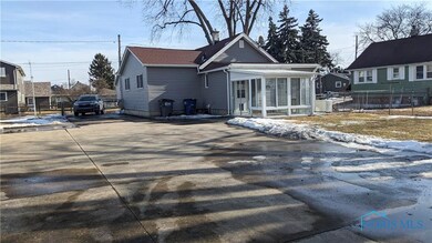 5943 319th St, Toledo, OH 43611 - photo 2