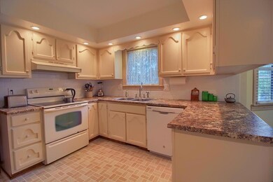Kitchen 3