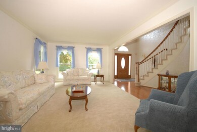 13613 Clary Sage Dr, Chantilly, VA 20151 - photo 4