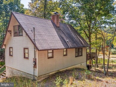 584 Pine Grove Rd, Berkeley Springs, WV 25411 - photo 4