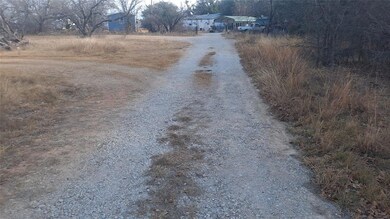 8 Grand View Dr, Brownwood, TX 76801 - photo 2