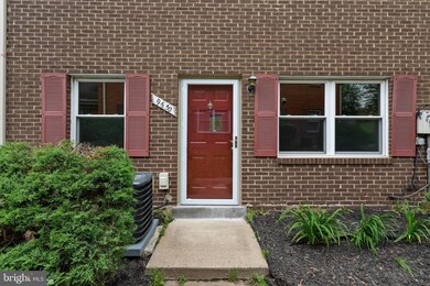 9650 Hagel Cir unit E, Lorton, VA 22079 - photo 2