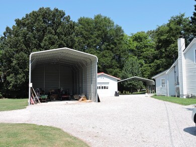 402 Oakdale St, Manchester, TN 37355 - photo 2