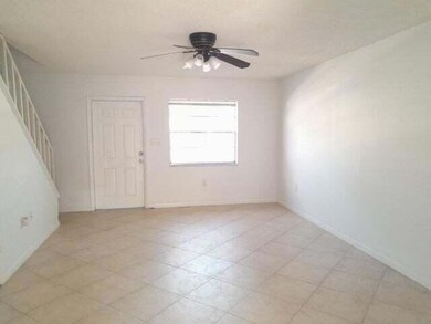 2016 S 10th St unit C, Fort Pierce, FL 34950 - photo 3