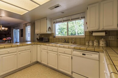 kitchen2