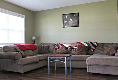 501 Maple St, Manchester, TN 37355 - photo 3