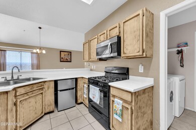 3153 Lonesome Dove Cir, El Paso, TX 79936 - photo 7