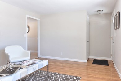 12 Middlefield Dr, Warwick, RI 02889 - photo 7