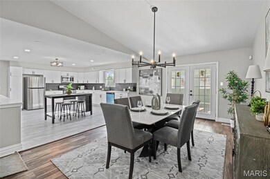 3300 Tom Sawyer Dr, Florissant, MO 63033 - photo 7