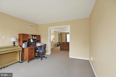 1105 Heathrow Ct, Reading, PA 19606 - photo 7