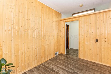 Bedroom/office