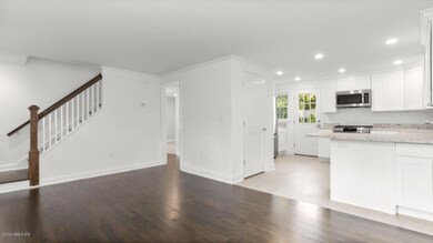 37 Riverside Ln, Riverside, CT 06878 - photo 3