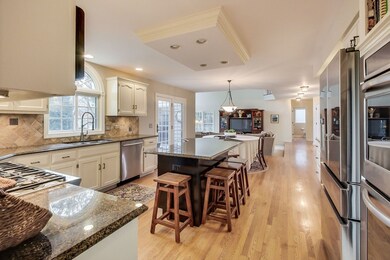 2116 Primrose Ln, Naperville, IL 60565 - photo 6