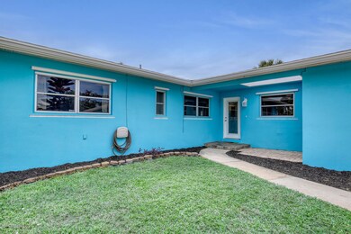 100 Surry Ln Satellite Beach-large-004-0