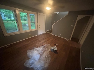 33314 Belding Ct, Westland, MI 48186 - photo 4