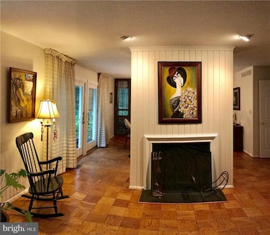 2316 Cavesdale Rd, Owings Mills, MD 21117 - photo 5