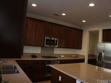 Granite countertops, stainless steel appliances