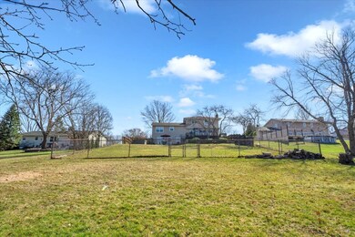 1312 Surrey Ct, Algonquin, IL 60102 - photo 6