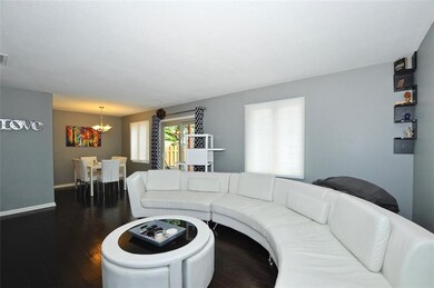 1134 Canterbury Square S unit A, Indianapolis, IN 46260 - photo 6