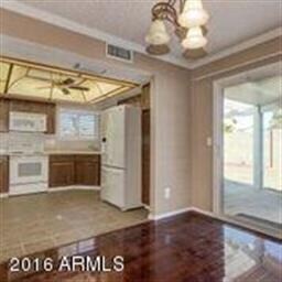 Kitchen-Dining Rm