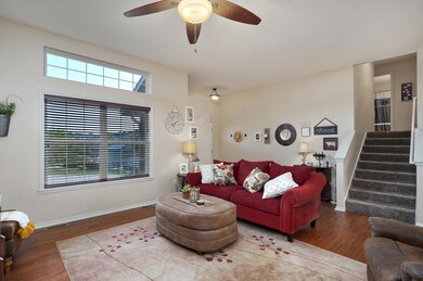 1215 W Robin-6
