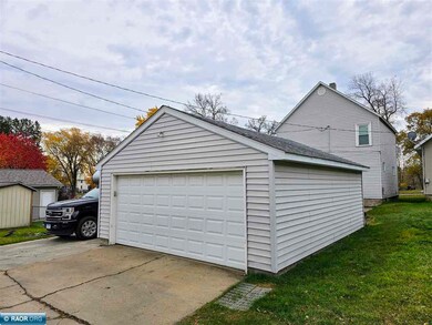 226 9th St SW, Chisholm, MN 55719 - photo 6