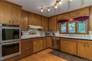 Kitchen with newer appliances