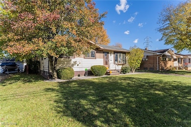 16320 Cynthia Dr, Brook Park, OH 44142 - photo 2