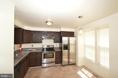 16978 Monmouth Ct, Dumfries, VA 22026 - photo 7